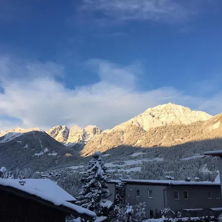 Laerchenstube * Mieders